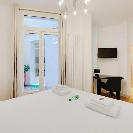 Superb With Terrace 2br-4p Trocadero