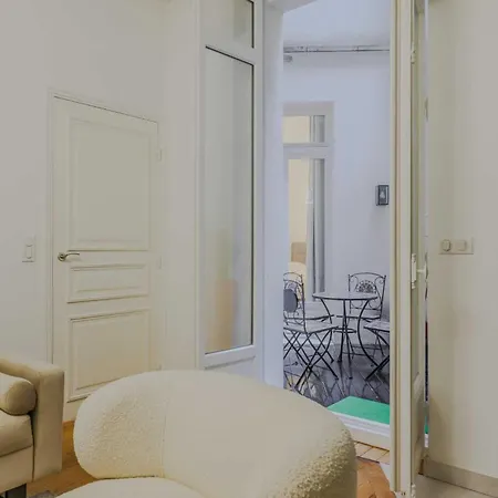 Superb With Terrace 2br-4p Trocadero Apartment