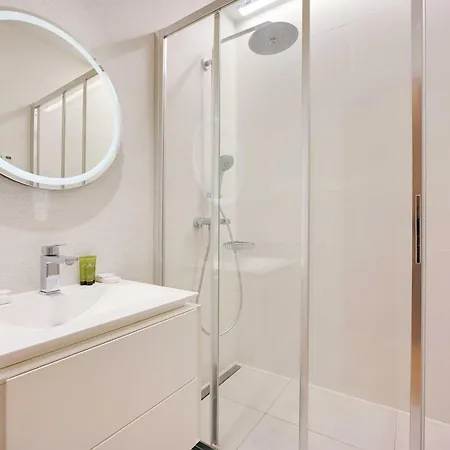 Superb With Terrace 2br-4p Trocadero Paris