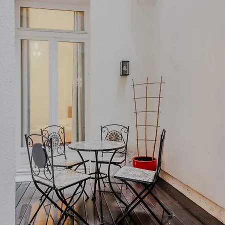 Superb With Terrace 2br-4p Trocadero Apartment *
