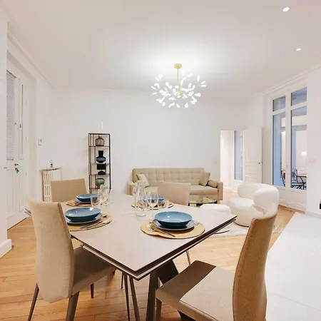 Superb With Terrace 2br-4p Trocadero Apartment Paris